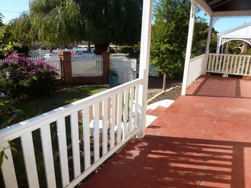 85 Teague Street, Victoria Park WA 6100