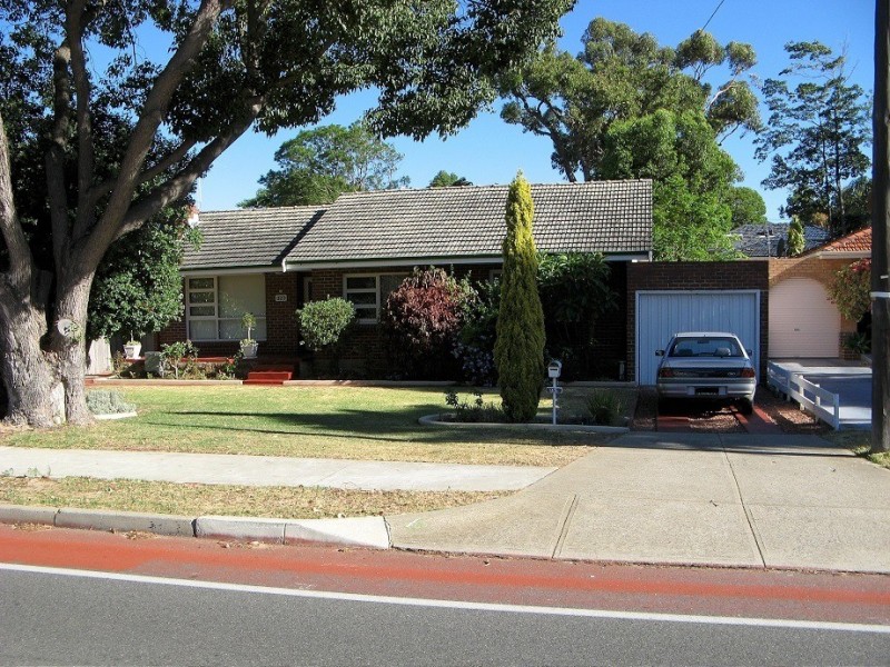 323 Marmion Street, Melville WA 6156