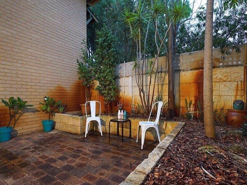 163/2 Wall Street, Maylands WA 6051