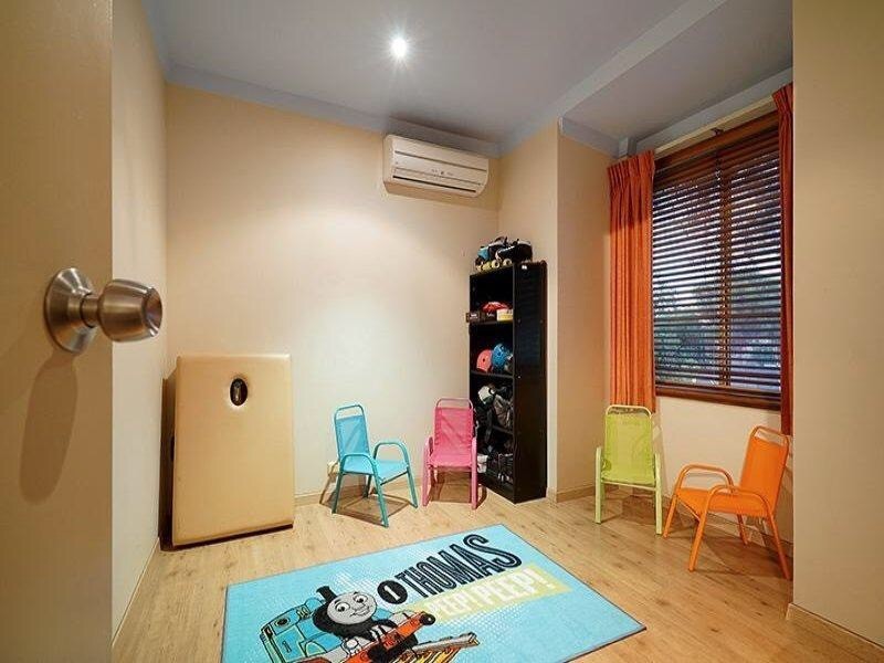 163/2 Wall Street, Maylands WA 6051