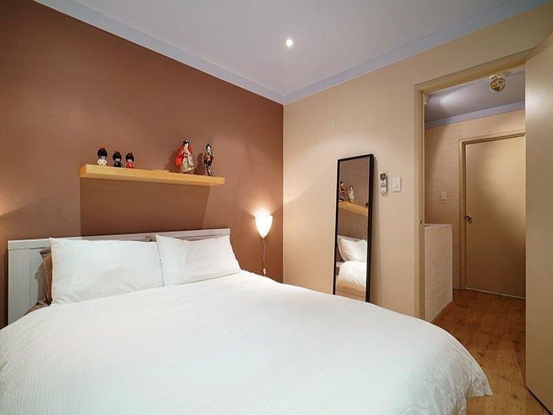 163/2 Wall Street, Maylands WA 6051