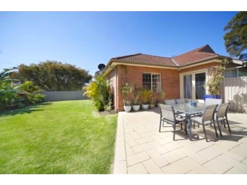 22 Edinburgh Crescent, Woolooware NSW 2230