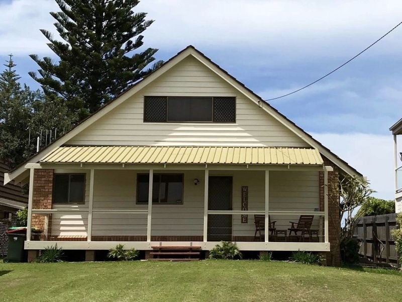 16 Lewis Street, Old Bar NSW 2430