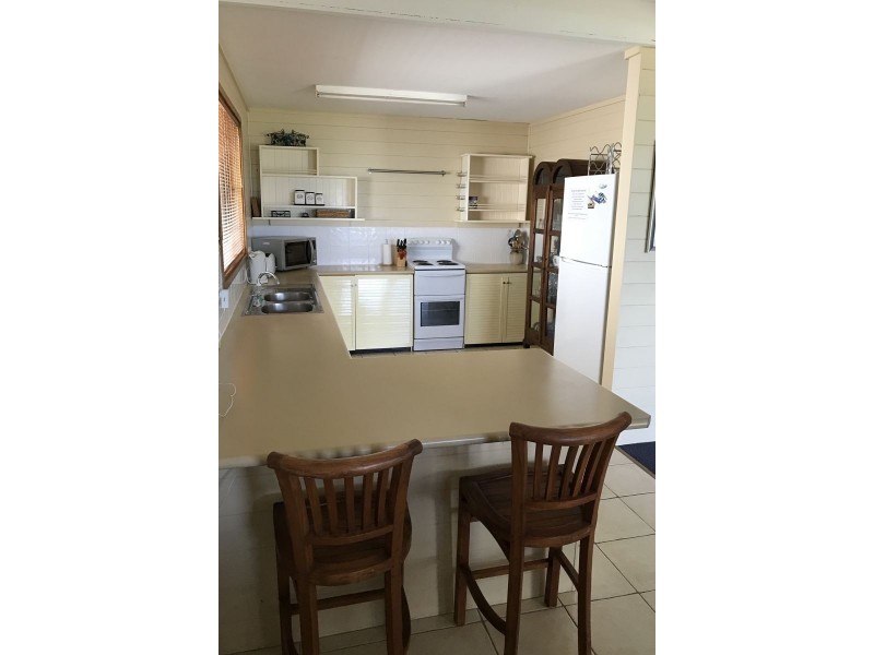 16 Lewis Street, Old Bar NSW 2430