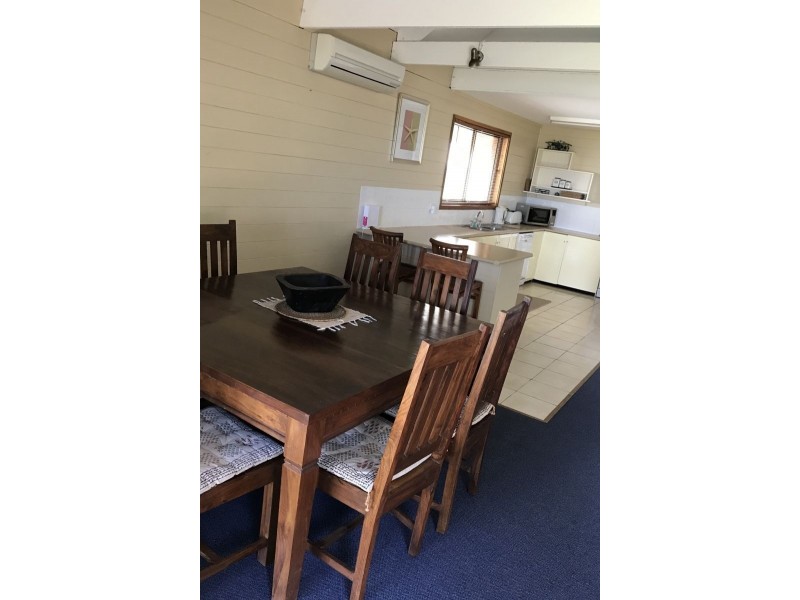16 Lewis Street, Old Bar NSW 2430