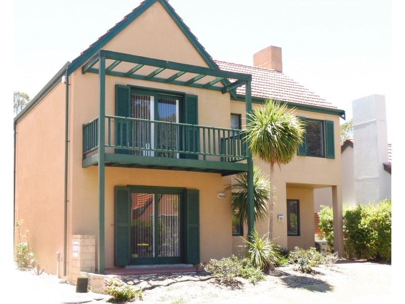 72 Spyglass Grove, Connolly WA 6027