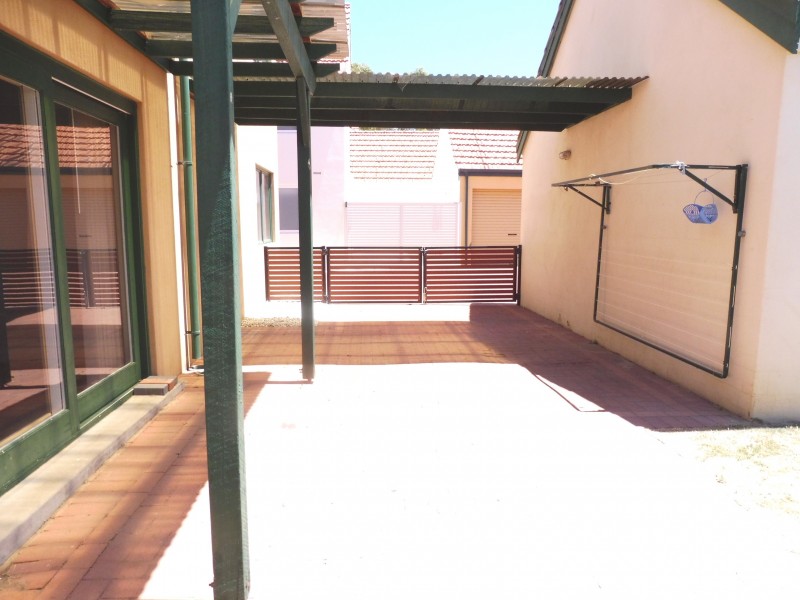 72 Spyglass Grove, Connolly WA 6027