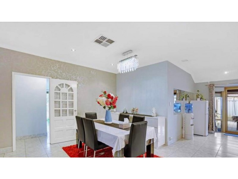 51 Yosemite Loop, Ballajura WA 6066