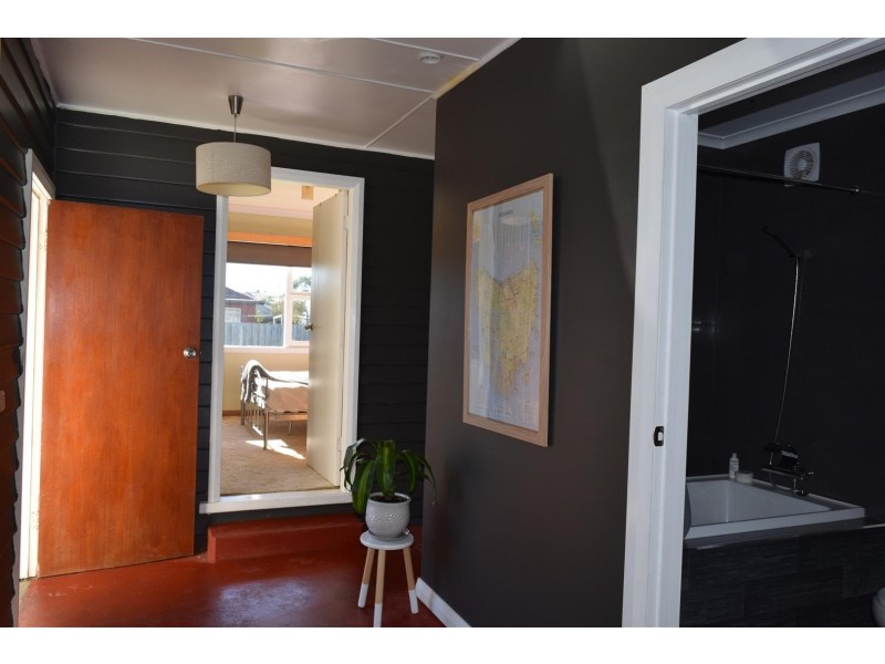 89 Saunders Street, Wynyard TAS 7325