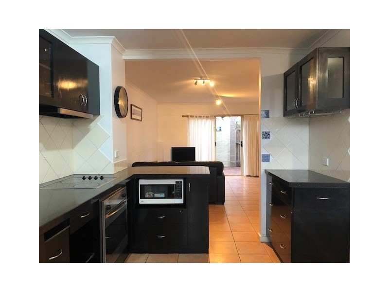 6/7 O’Halloran Lane, Mosman Park WA 6012