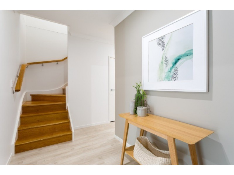 5 Third Avenue, Scarborough QLD 4020