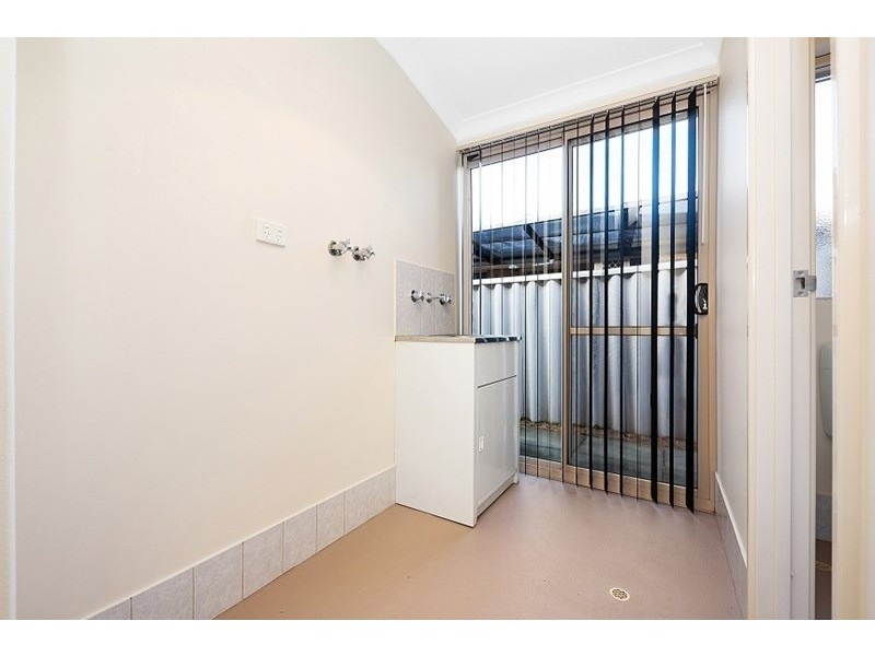 4 Rothesay Court, Cooloongup WA 6168