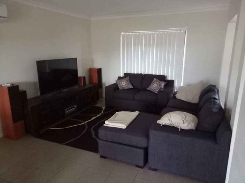 33 Cunningham Avenue, Laidley North QLD 4341