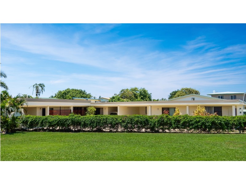 2/2/21 Carr Crescent, Lucinda QLD 4850