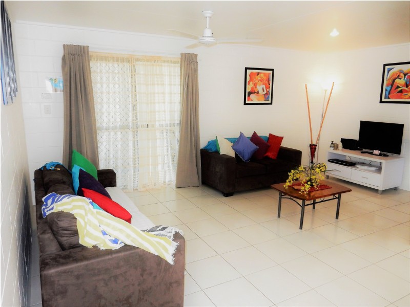 2/2/21 Carr Crescent, Lucinda QLD 4850