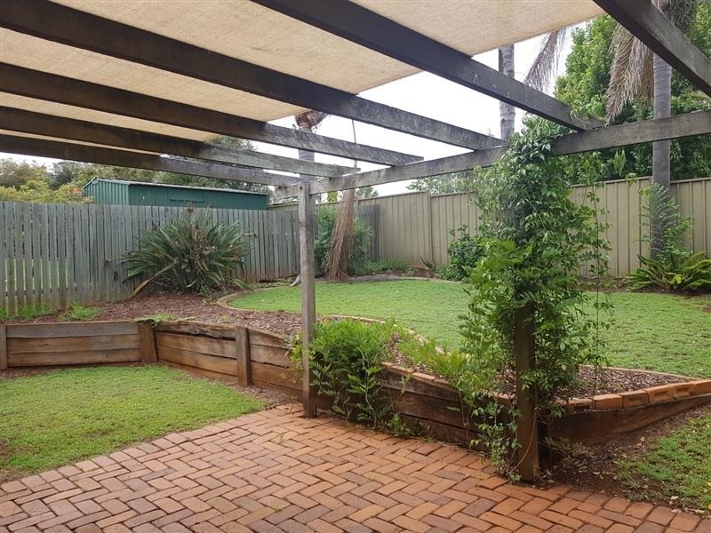 1/6 Hanna Court, Kearneys Spring QLD 4350