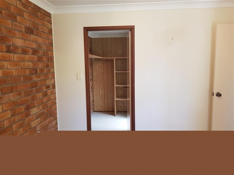 1/6 Hanna Court, Kearneys Spring QLD 4350