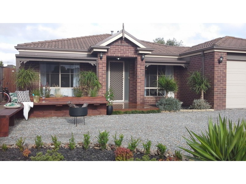 13 Dryandra Place, Cranbourne VIC 3977