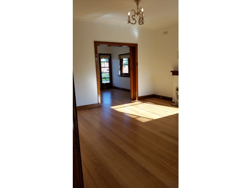 17A The Avenue, Malvern East VIC 3145