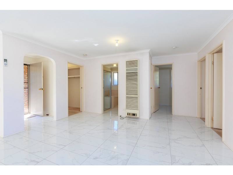 8 Custer Grove, Bayswater North VIC 3153