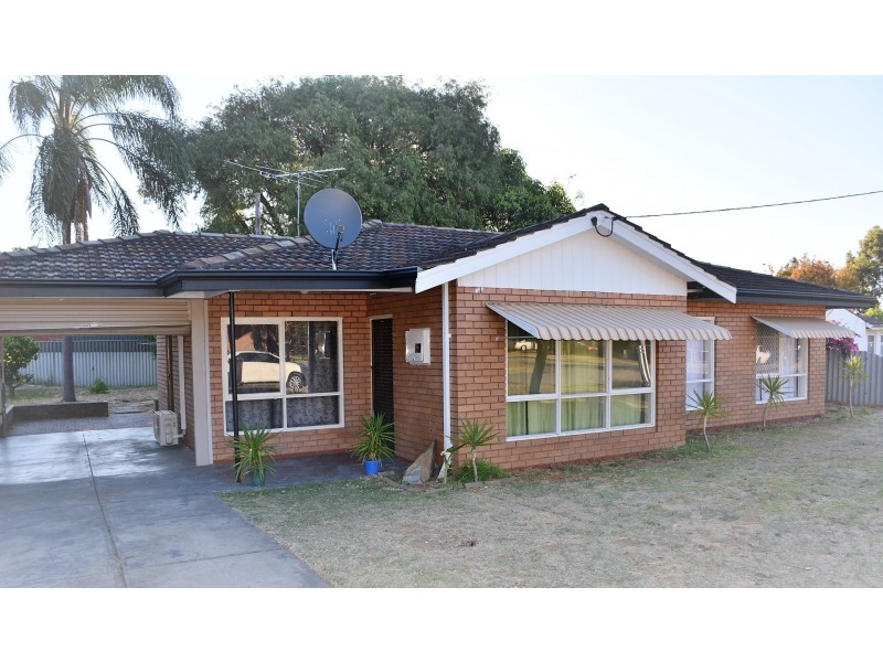 37 Lantana Way, Camillo WA 6111