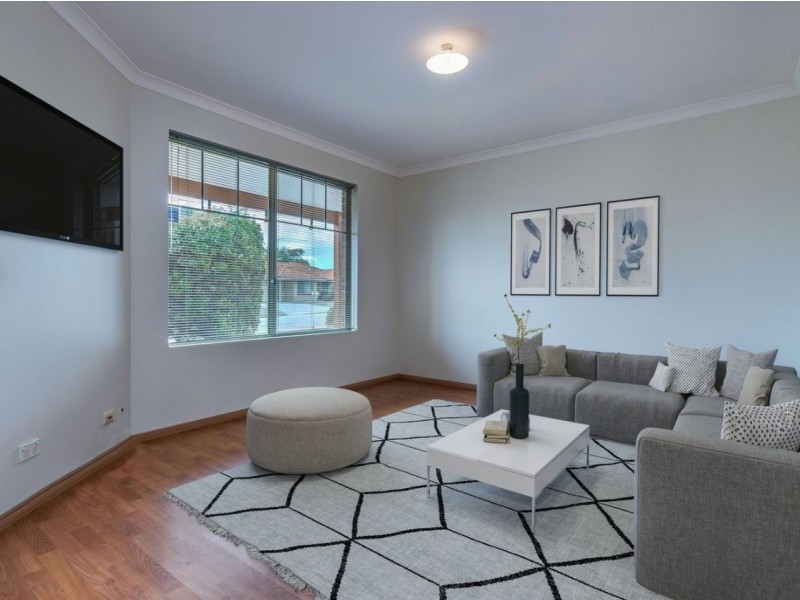 92 Spring Road, Thornlie WA 6108