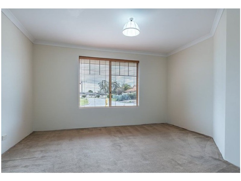 92 Spring Road, Thornlie WA 6108