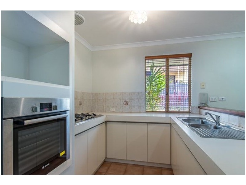 92 Spring Road, Thornlie WA 6108