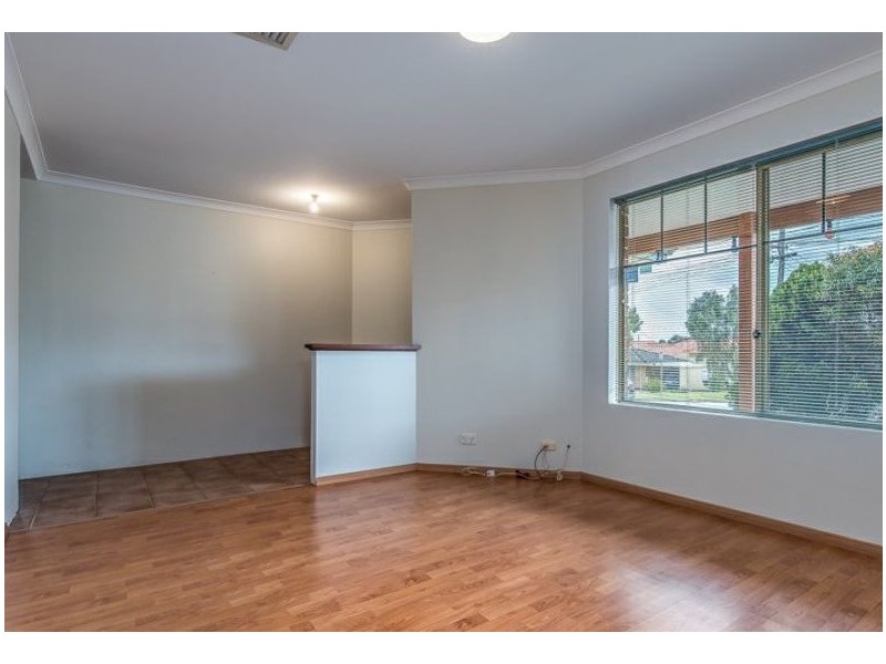 92 Spring Road, Thornlie WA 6108