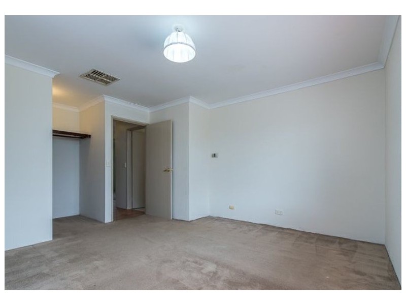 92 Spring Road, Thornlie WA 6108