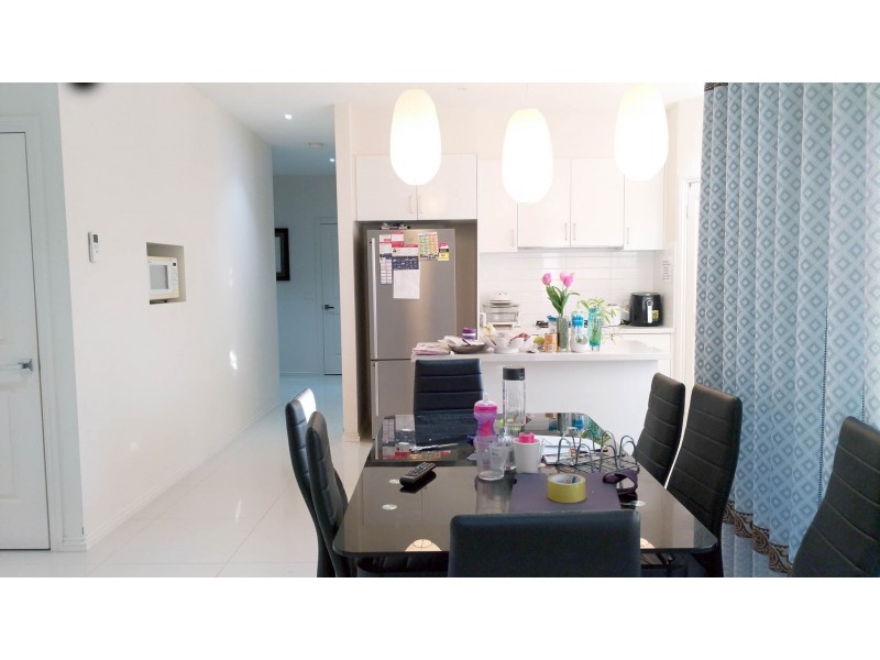 5 Risdon Drive, Notting Hill VIC 3168