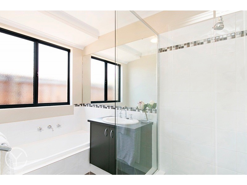 21 Tectona Way, Halls Head WA 6210