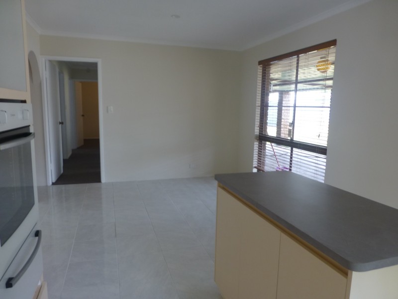 33 Fagin Way, Forrestfield WA 6058