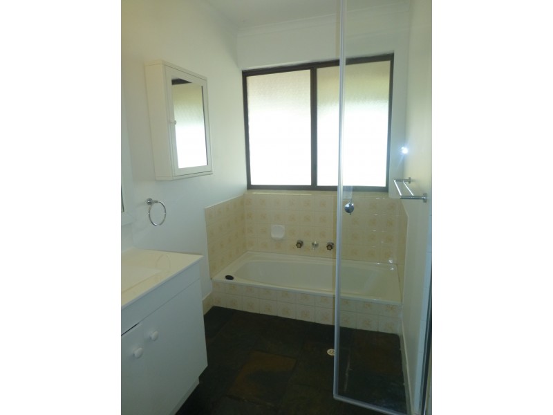 33 Fagin Way, Forrestfield WA 6058