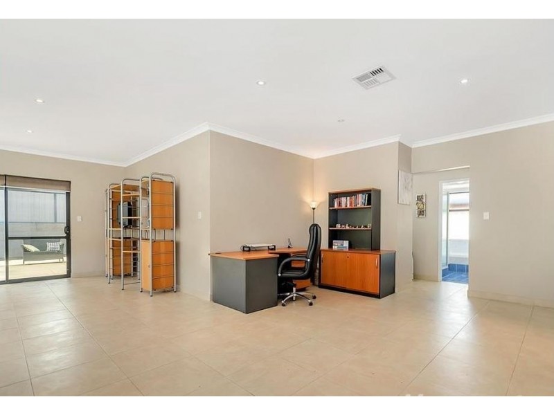 131 Liberty Drive, Clarkson WA 6030