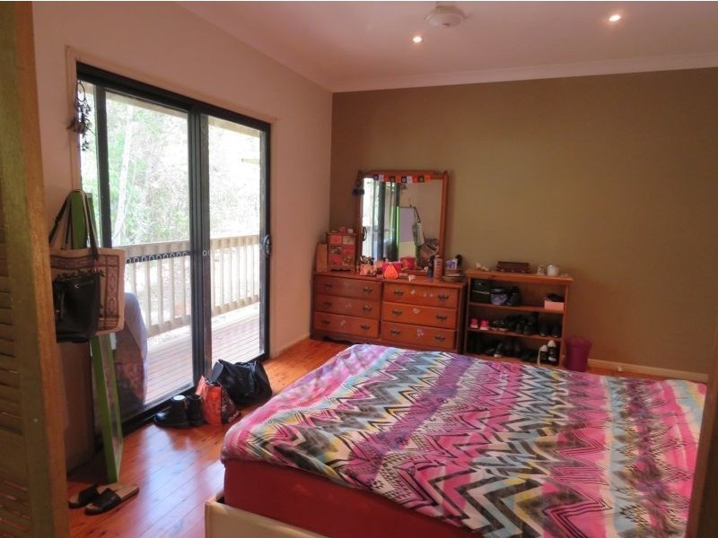 9 Waterfall Drive, Wongawallan QLD 4210