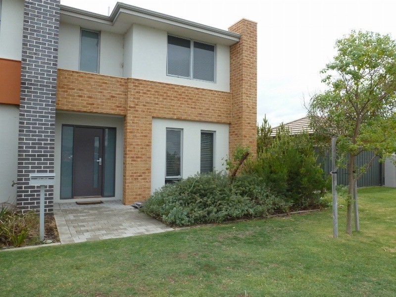 23 Pitta Corner, Success WA 6164