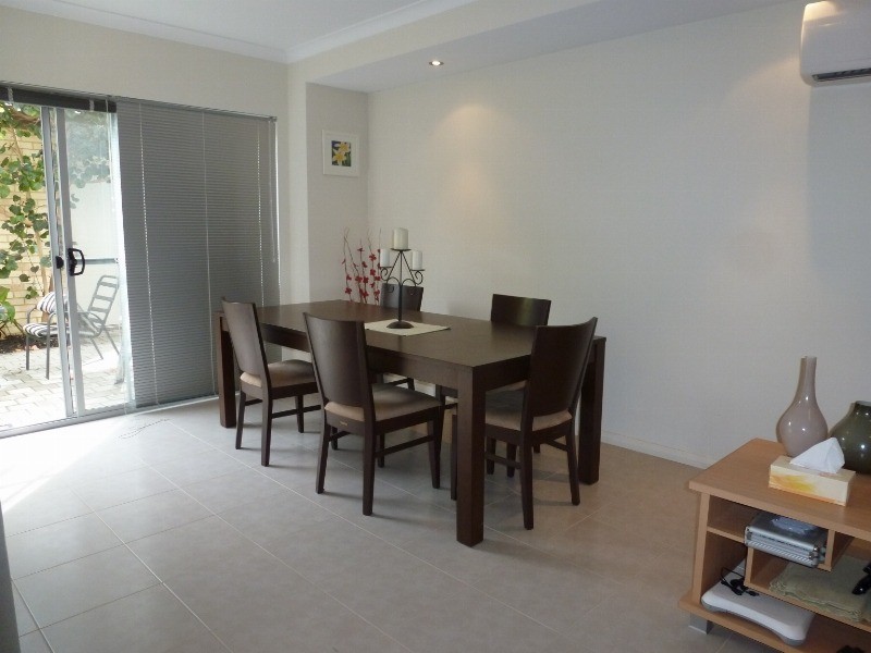 23 Pitta Corner, Success WA 6164