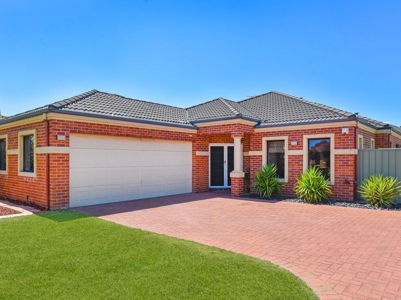 17 Sumner Mews, Landsdale WA 6065