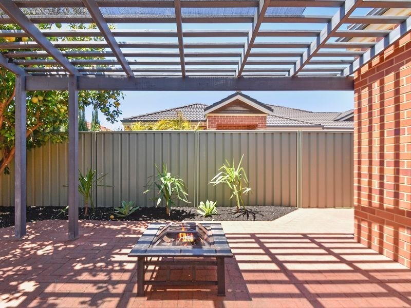 17 Sumner Mews, Landsdale WA 6065