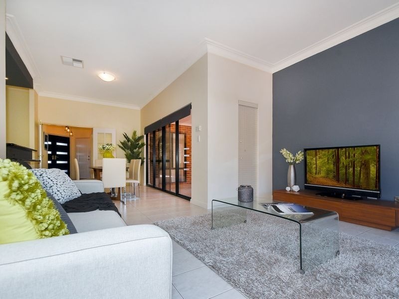 17 Sumner Mews, Landsdale WA 6065