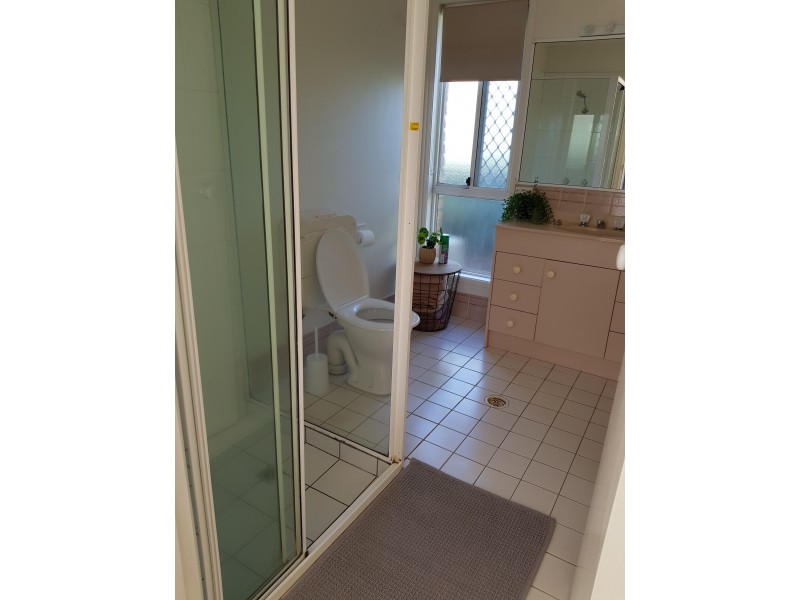 16 Spinebill Street, Burleigh Waters QLD 4220