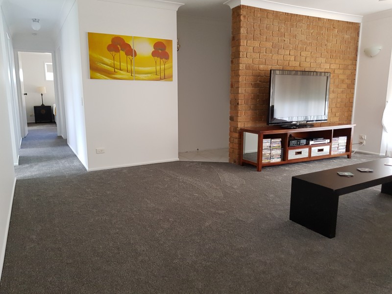 16 Spinebill Street, Burleigh Waters QLD 4220