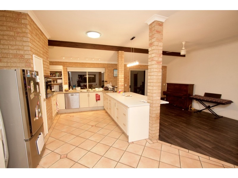 30 Kinglassie Circle, Kinross WA 6028