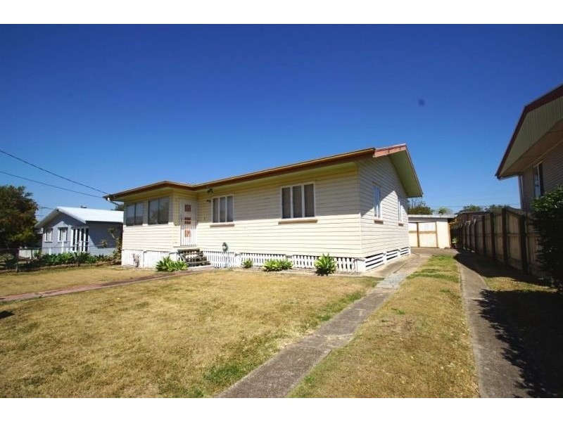 9 Edgar Street, Eastern Heights QLD 4305