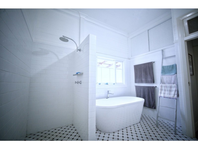 95 Avondale Avenue, East Lismore NSW 2480