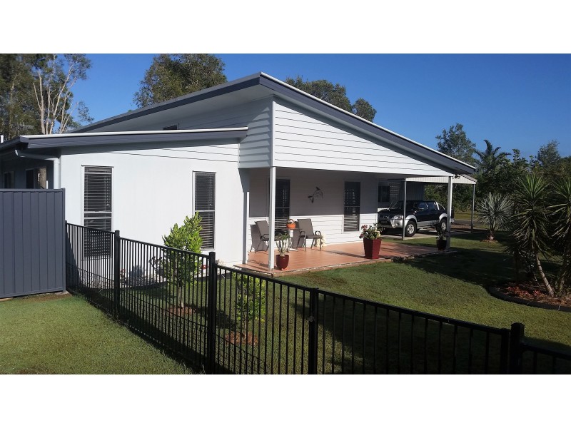 2 Hawk Court, Cooloola Cove QLD 4580