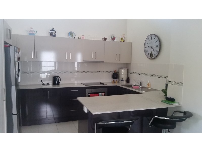 2 Hawk Court, Cooloola Cove QLD 4580