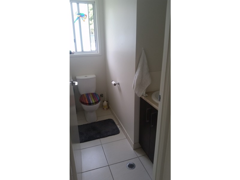 2 Hawk Court, Cooloola Cove QLD 4580