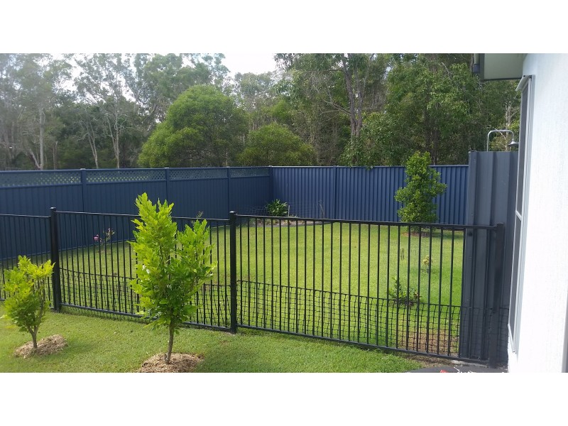 2 Hawk Court, Cooloola Cove QLD 4580